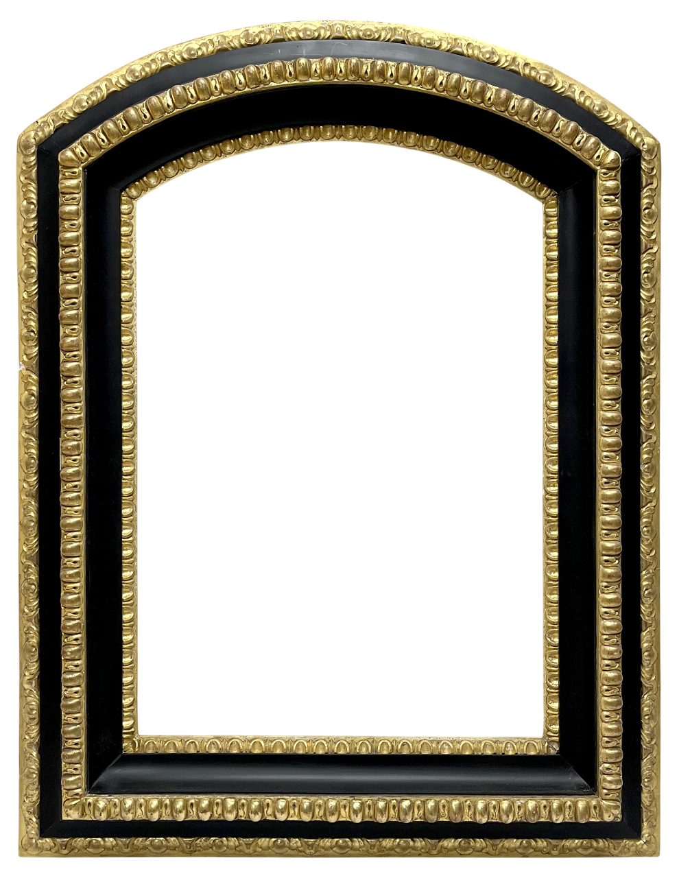 Cadre de style Renaissance à fronton cintré — 55,5 x 39 cm — Ref. 2281
